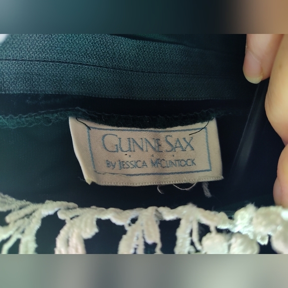 Gunne Saxe Velvet Puff Sleeve Dress Peter Pan Collar Dark Green Lace Trim - Picture 5 of 13